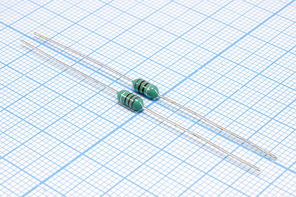 индук 820,0мкГн\ 0,040А\AXI3,0x 6,0\\\\\EC24\